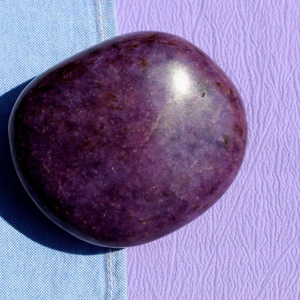 Lepidolite palmstone