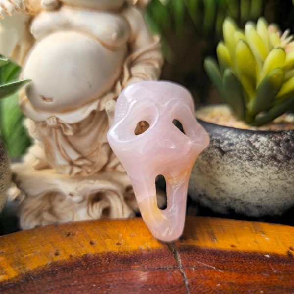 Rose Quartz Scream Mask