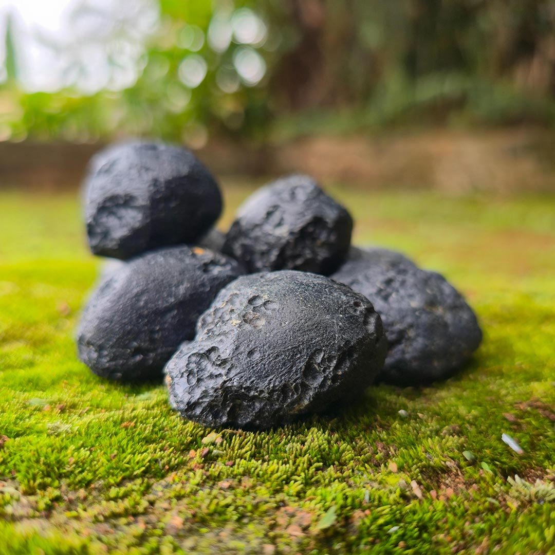 Tektite Raw Stone